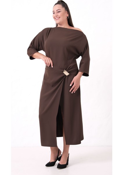 Kadın Kahverengi Aksesuar Detay Midi Davet Elbise