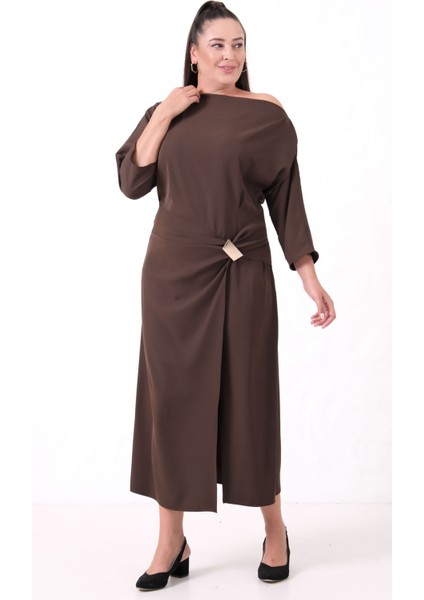 Kadın Kahverengi Aksesuar Detay Midi Davet Elbise modelleri