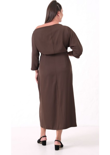 Kadın Kahverengi Aksesuar Detay Midi Davet Elbise indirimleri