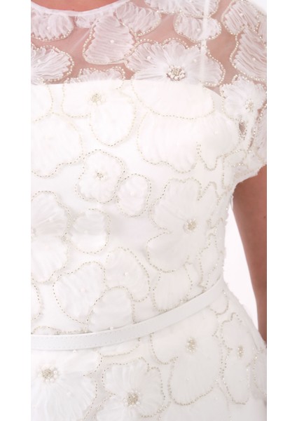 Kadın Beyaz Dantelli Midi Abiye Elbise fırsatları