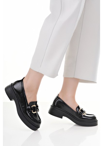 BAHRİNA KADIN ZİNCİR TOKA LOAFER AYAKKABI