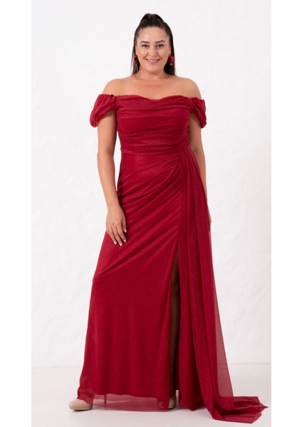 Kadın Bordo Kayık Yaka Drapeli Yırtmaçlı Uzun Simli Abiye Elbise fiyatları