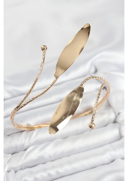 Yaprak Model Gold Renk Kadın Pazu Bilekliği