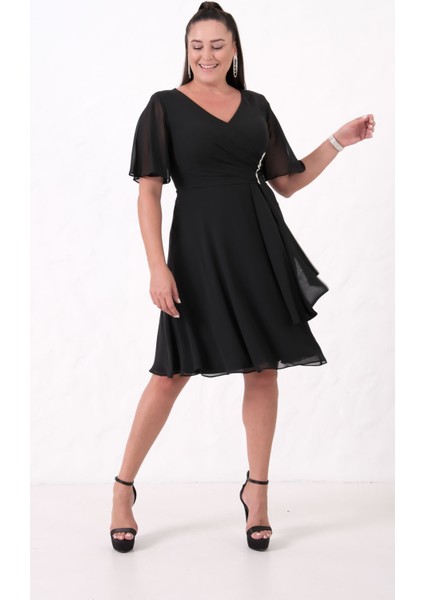 Kadın Siyah V Yaka Taşlı Büyük Beden Şifon Abiye Elbise