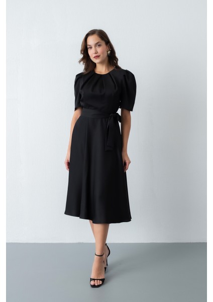 Kadın Siyah Balon Kol Midi Saten Elbise fiyatları