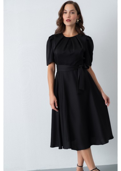 Kadın Siyah Balon Kol Midi Saten Elbise modelleri