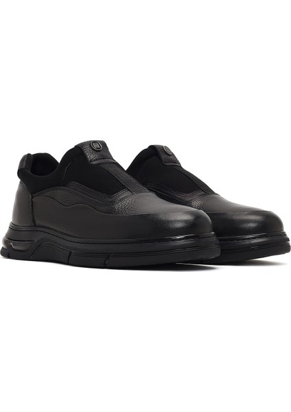 Erkek Siyah Bağcıklı Kalın Tabanlı Deri Casual Sneaker 25WFD677714 modelleri
