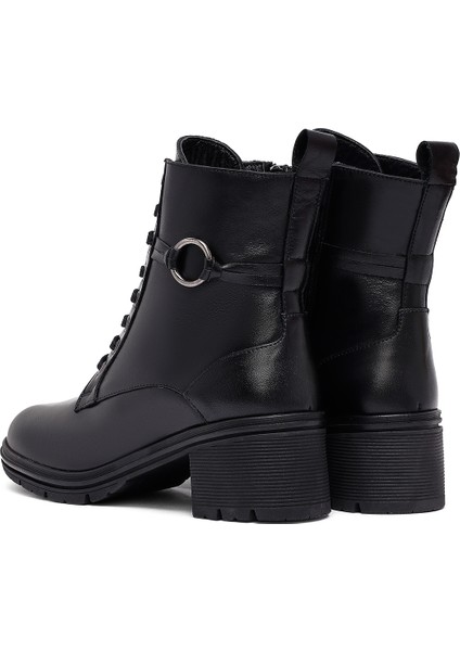 Kadın Siyah Fermuarlı Kalın Topuklu Deri Bot 25WFD413318