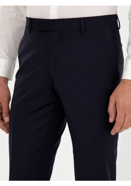 Erkek Lacivert Slim Fit Kumaş Pantolon 50259101-VR033