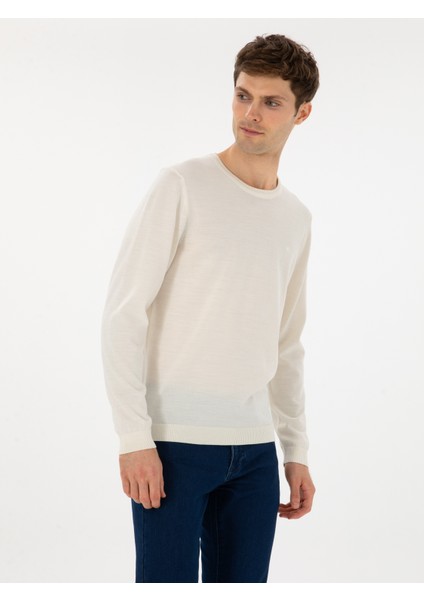 Erkek Beyaz Slim Fit Yün Karışımlı Bisiklet Yaka Basic Triko Kazak 50315266-VR013 modelleri