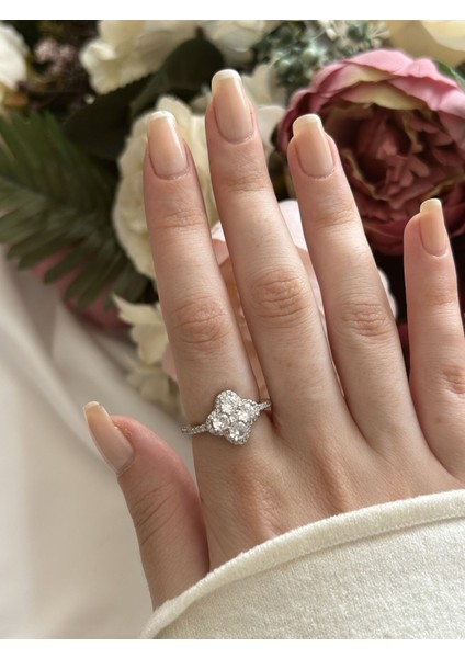 Zirkon Silver Yonca Yüzük