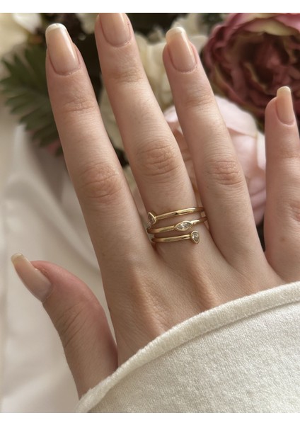 Yaprak Desen Taşlı Yüzük