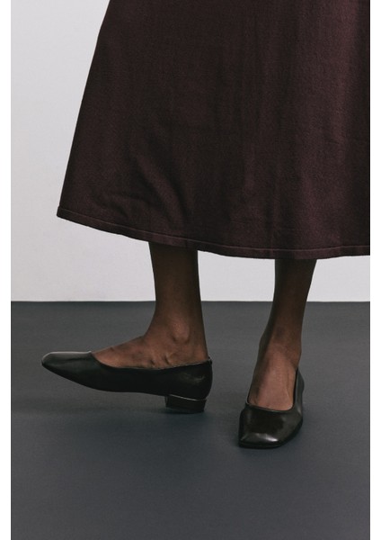 Babet 2530 - Mini Topuklu Siyah Kadın Babet