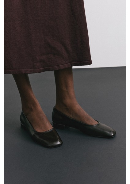 Babet 2530 - Mini Topuklu Siyah Kadın Babet fiyatları