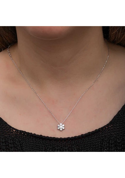925 Ayar Gümüş Minimal Kar Tanesi Kadın Kolye T8656 fiyatları