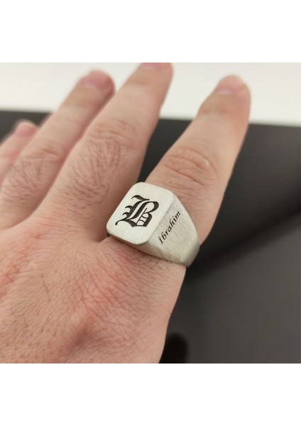 925 Ayar Gümüş Kişiye Özel Işlemeli Oksitli Erkek Yüzük fiyatları