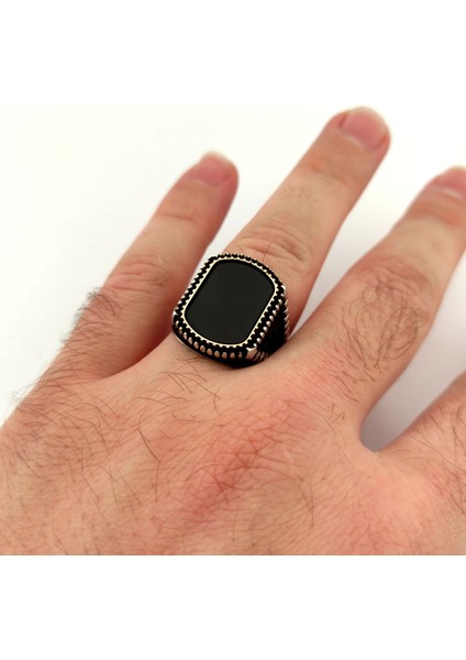 925 Ayar Gümüş Siyah Oniks Taşlı Selçuklu Desenli Erkek Yüzük fiyatları