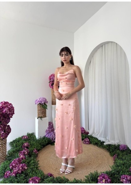 Dora Çiçek Detaylı Elbise indirimleri