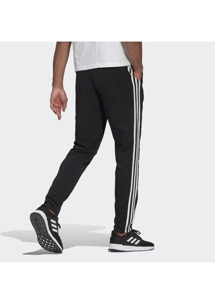 Sportswear GK8995 Essentials Single Jersey Tapered Open Hem 3-Stripes Pants fiyatları