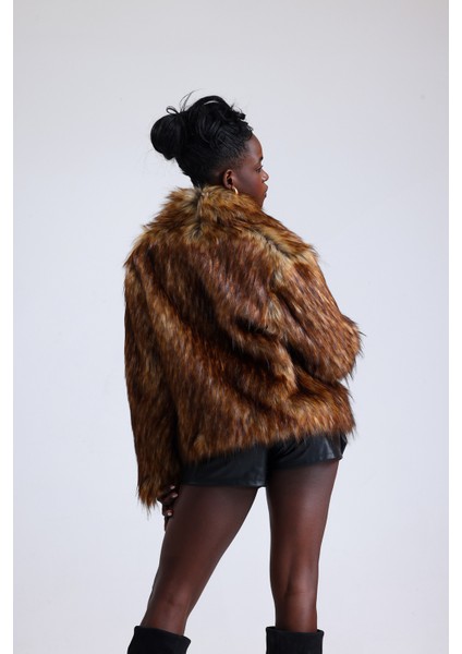 Geniş Yaka Kalın Kürk Mont Kaban fırsatları