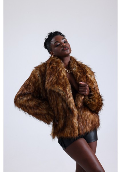 Geniş Yaka Kalın Kürk Mont Kaban indirimleri