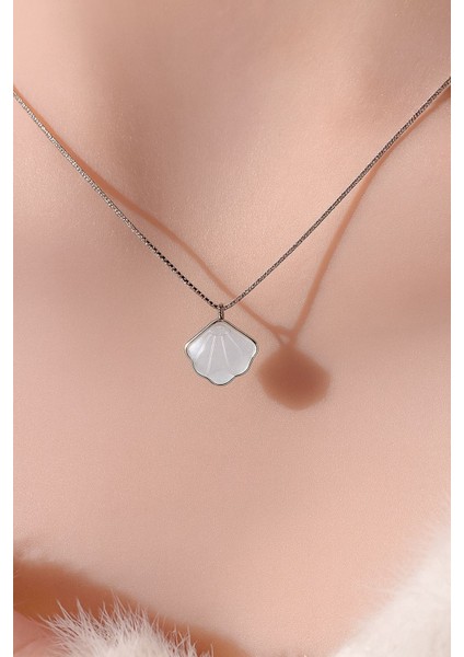 Şık Beyaz Kabuk Kolye - Gümüş Renk Günlük ve Özel Aksesuar fiyatları