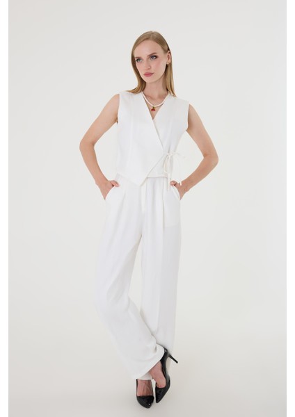 Kadın Yandan Bağlamalı Asimetrik Beyaz Yelek Takım fiyatları