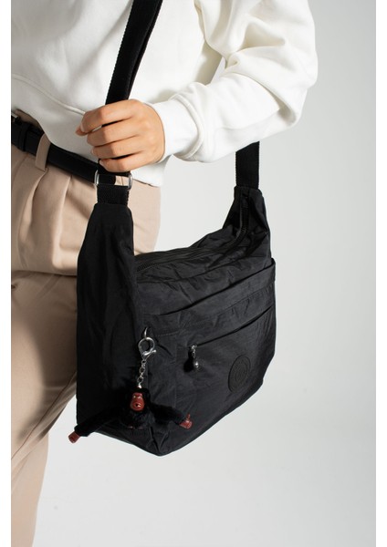 Çok Cepli Çapraz Askılı Kadın Omuz Çantası Büyük Boy Günlük HV3009 Siyah fiyatları