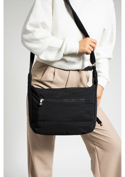 Çok Cepli Çapraz Askılı Kadın Omuz Çantası Büyük Boy Günlük HV3009 Siyah modelleri