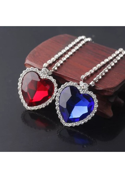 Şıklığınızı Tamamlayacak Taşlı Kalp Kolye fiyatları