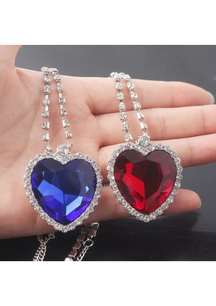Şıklığınızı Tamamlayacak Taşlı Kalp Kolye modelleri