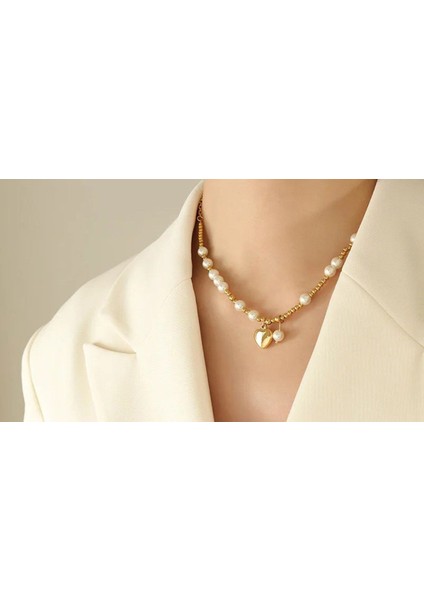 Şıklığınızı Tamamlayacak Inci Boncuk Kalp Kolye fırsatları