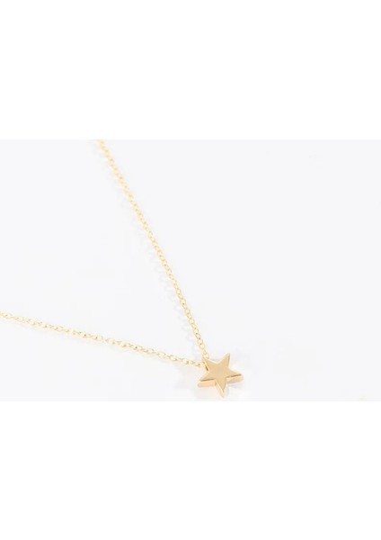 Şıklığınızı Tamamlayacak Yıldız Figürlü Kolye