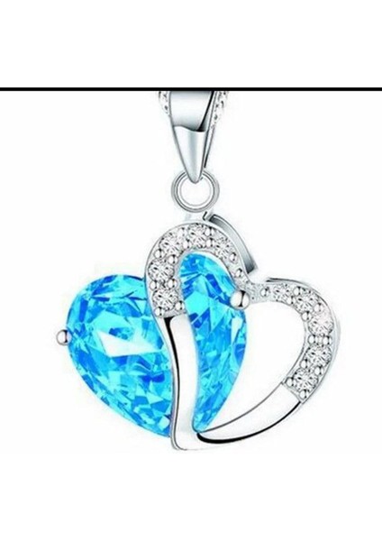 Parlak Taşlı Kalp Kolye ile Şıklığı Yakalayın