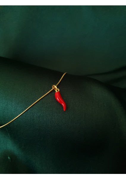 Gold Renk Kırmızı Şans Biberi Paslanmaz Çelik Kolye fiyatları