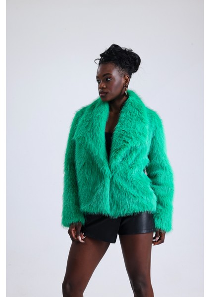 Geniş Yaka Kalın Kürk Mont Kaban fırsatları