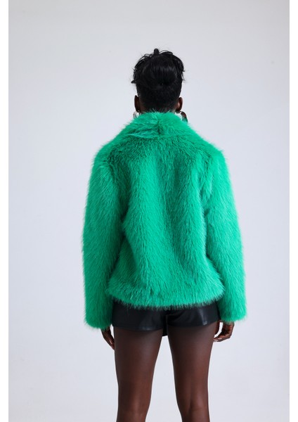 Geniş Yaka Kalın Kürk Mont Kaban indirimleri