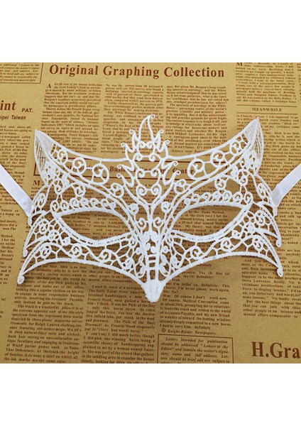 Beyaz Renk Dantel Kesim Balo Maskesi 7 No