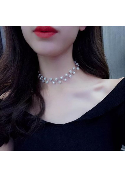 Zarif Incili Kolye ile Şıklığınızı Tamamlayın