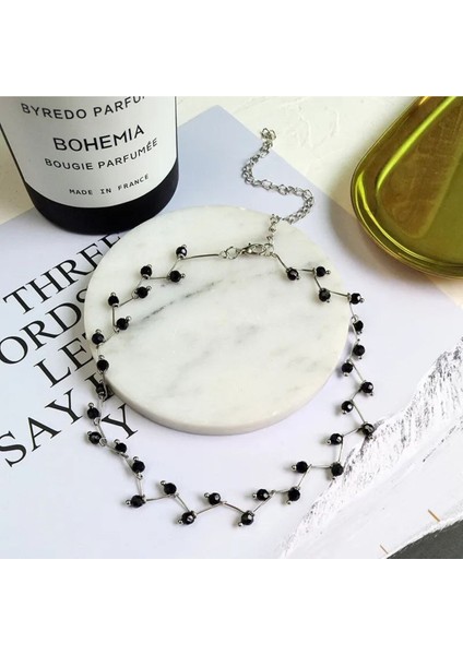 Şıklığı ve Zarafeti Yansıtan Inci Kolye