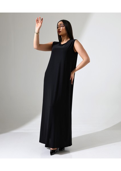 Battal Beden Sıfır Kol Uzun Elbise