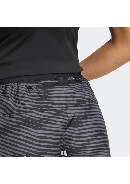 ADI365 Running Essentials Brand Love Kadın Siyah Koşu Şortu.-