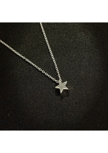 Şık Yıldız Modeli Zincirli Kolye ile Tarzınızı Yansıtın