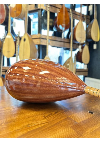 Kısa Sap Yarı Profesyonel Maun Bağlama Jak Girişli fırsatları