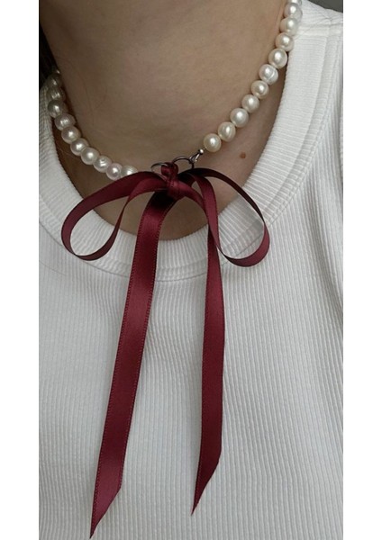 Zarif Inci Detaylı Kadın Kolye ile Şıklığınızı Tamamlayın