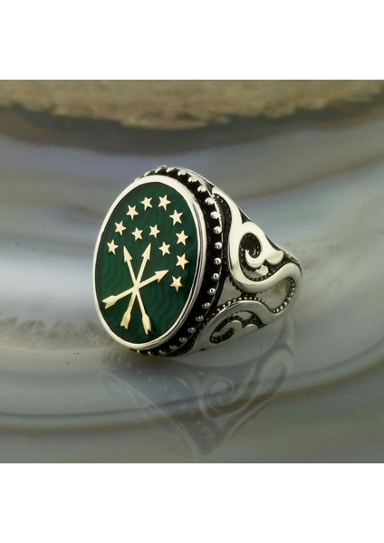 925 Ayar Gümüş Yeşil Mineli Çerkez Bayrağı Işlemeli Erkek Yüzük