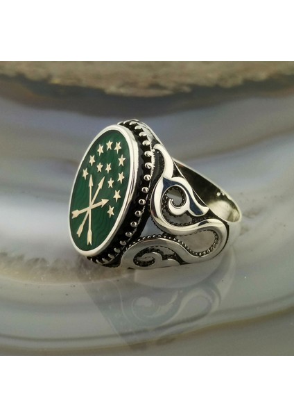 925 Ayar Gümüş Yeşil Mineli Çerkez Bayrağı Işlemeli Erkek Yüzük modelleri