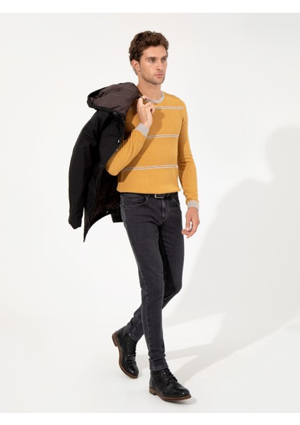 Erkek Sarı Slim Fit Yün Karışımlı Bisiklet Yaka Triko Kazak 50258829-VR044