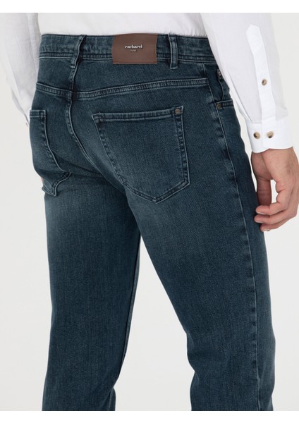 Erkek Koyu Mavi Slim Fit Jean Pantolon 50273532-DN0023