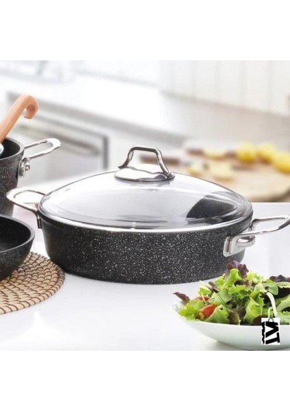 28 cm Siyah Granit Döküm Kısa Karnıyarık Tencere, Dayanıklı ve Şık Mutfak Ürünü